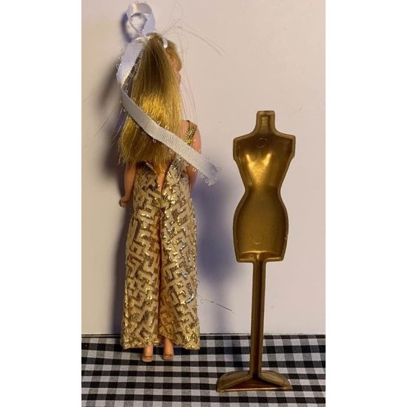 Dawn & Her Friends Topper Doll Set #29 - Picture 2 of 4